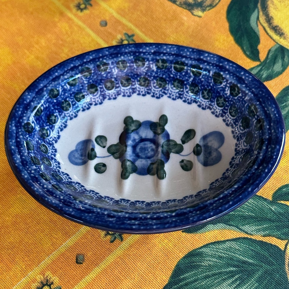 NWT Polish Pottery 5" Soap Dish Blue Poppies Mint Condition